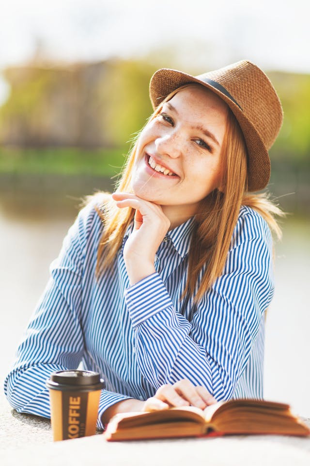 studentessa durante una vacanza studio in inghilterra